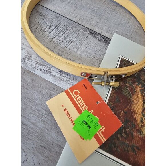 Toffee Tabby Cat by Barbara & Cheryl Cross Stitch Pattern & Embroidery Hoop Vtg - Picture 2 of 8